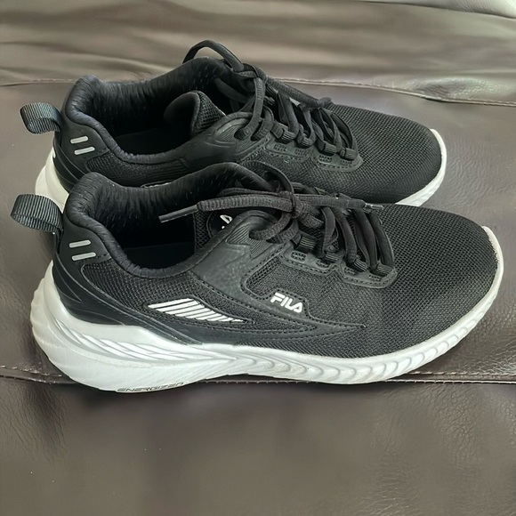 Ladies Fila Running Shoes - Picture 3 of 5